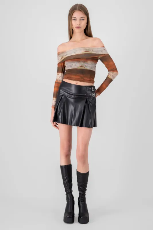 Mini falda short PU sold by Shasa