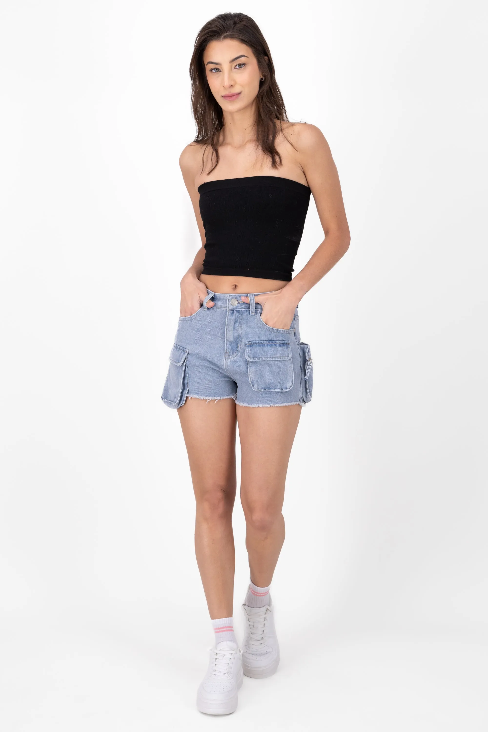 Short denim multi bolsas cargo sold by Shasa