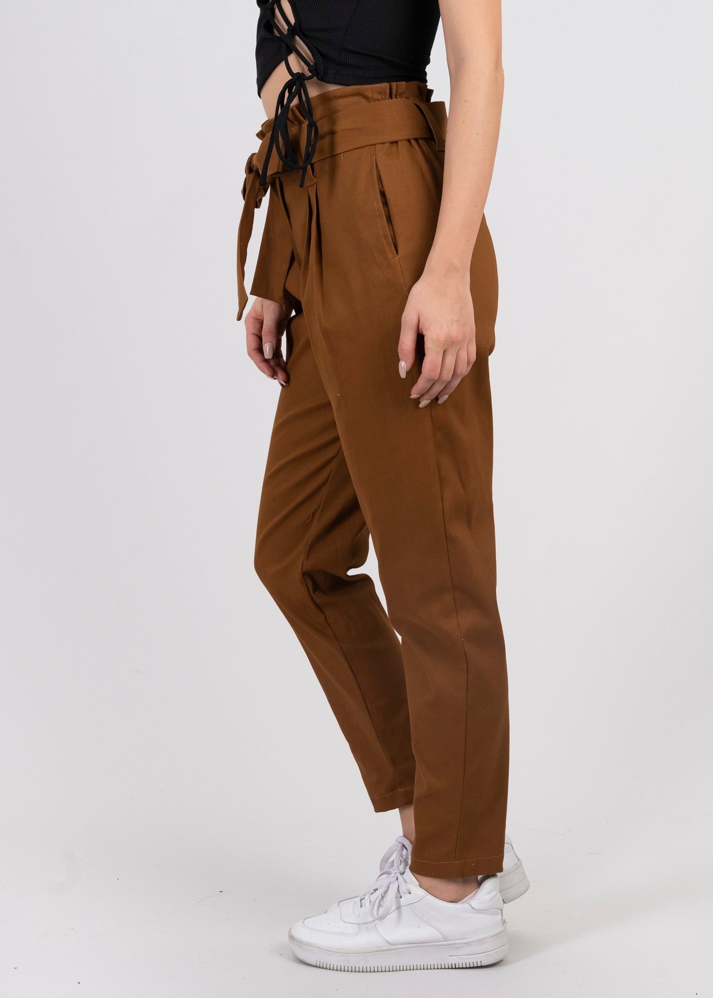 Pantalón paper bag cintura alta cinturón sold by Shasa product image thumbnail 3