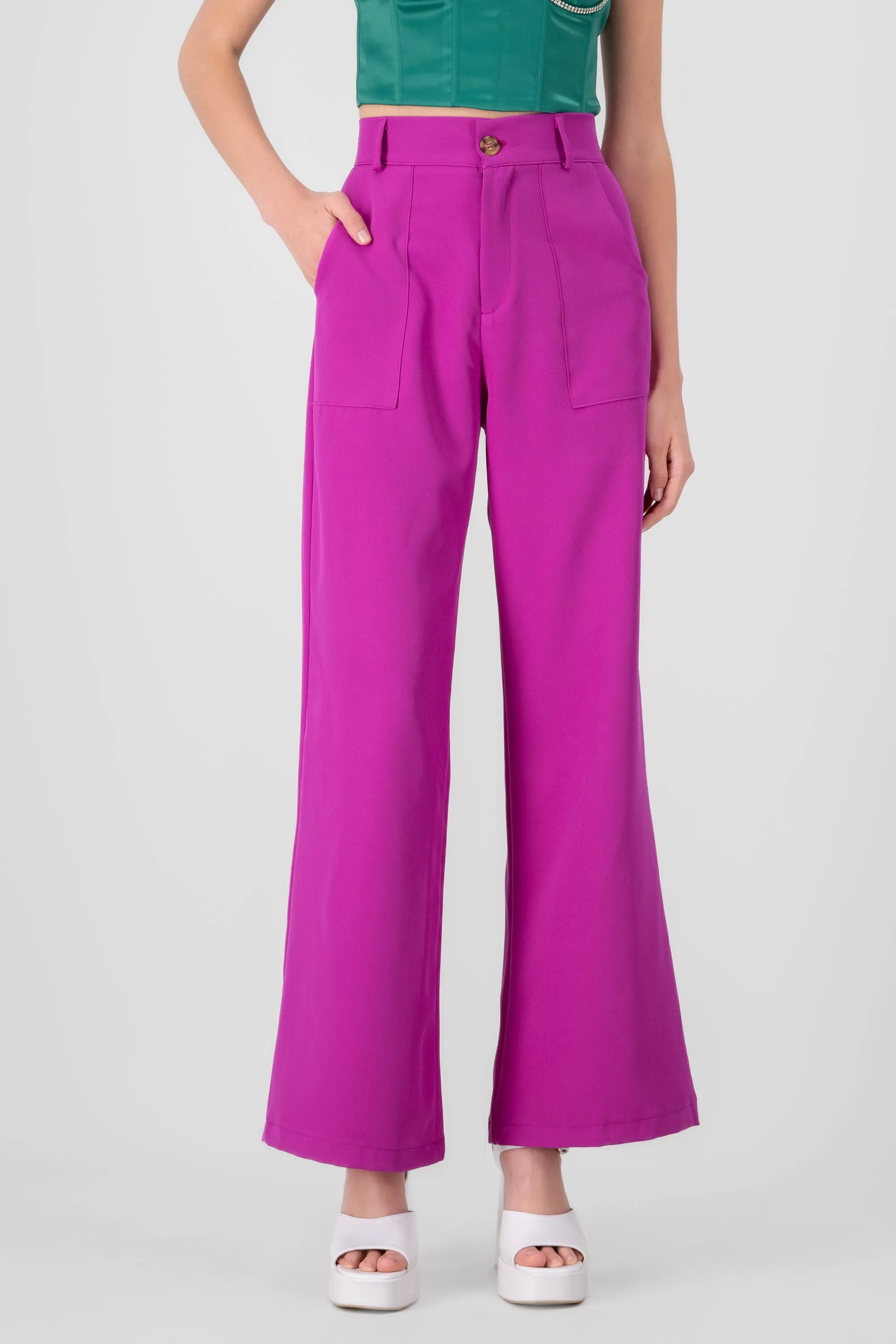 Pantalon amplio con bolsas sold by Shasa product image thumbnail 2