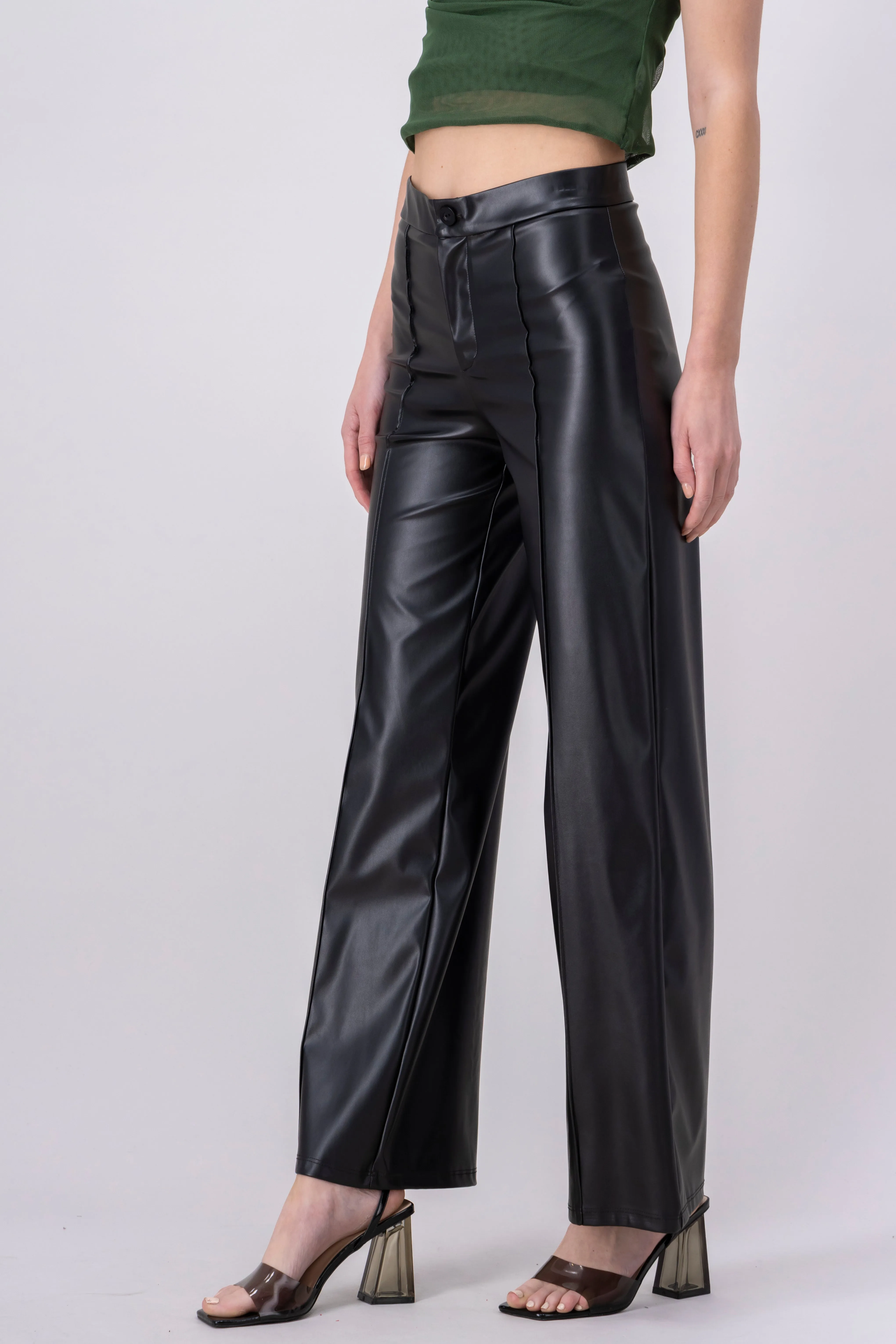 Pantalón recto efecto piel sold by Shasa product image thumbnail 3