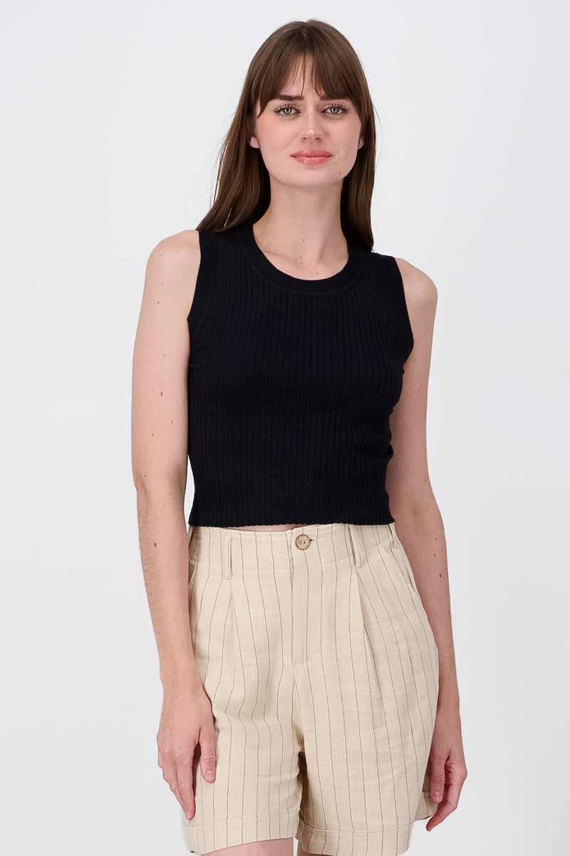 Top Sin Manga Tejido Liso sold by Shasa