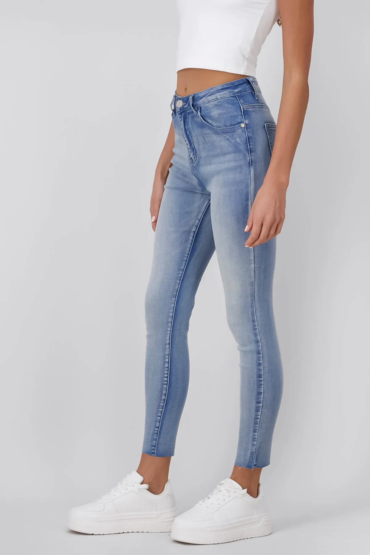 Jeans skinny basicos sold by Shasa product image thumbnail 3