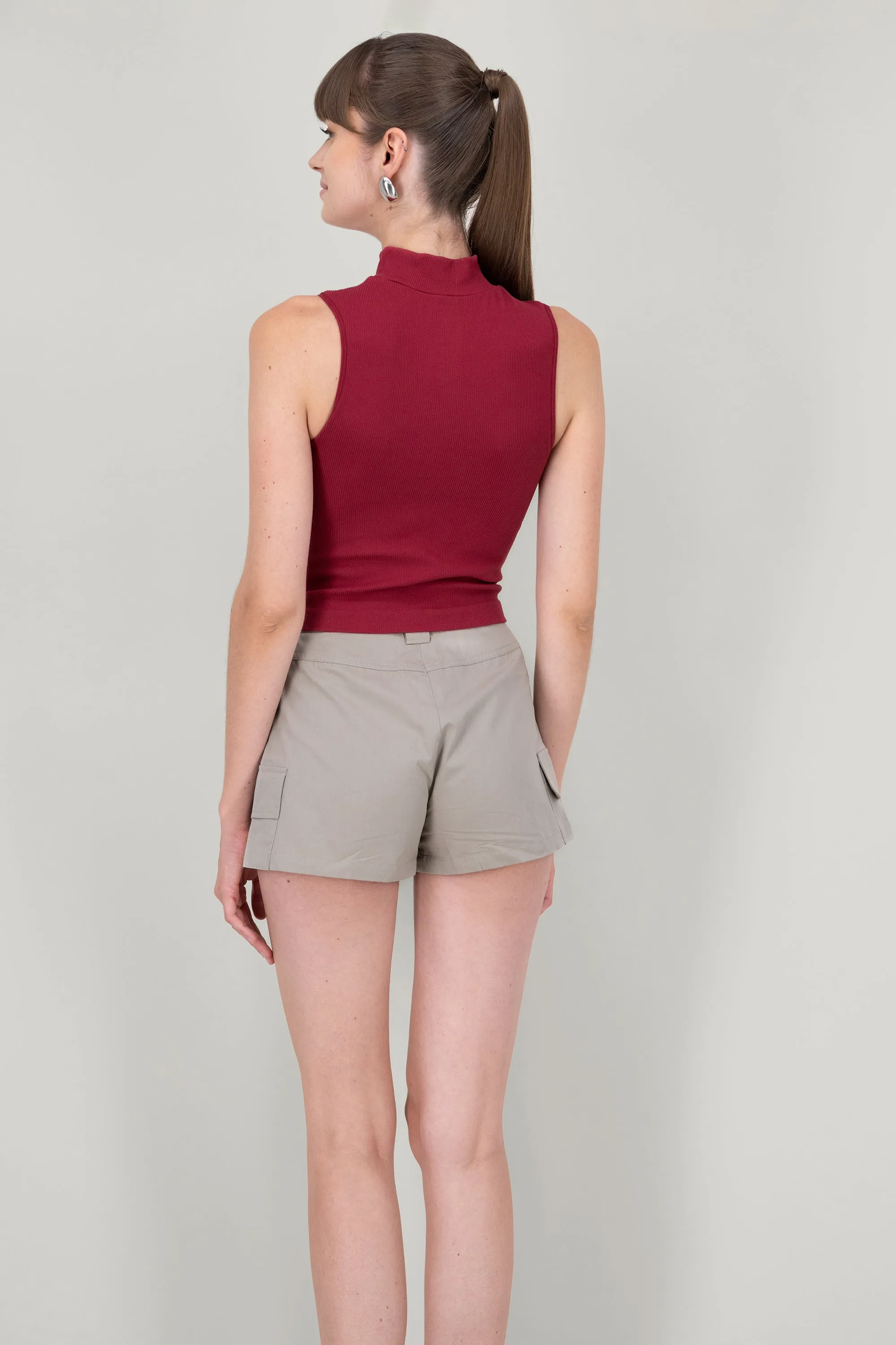 Top cuello alto de rib sin manga sold by Shasa product image thumbnail 4