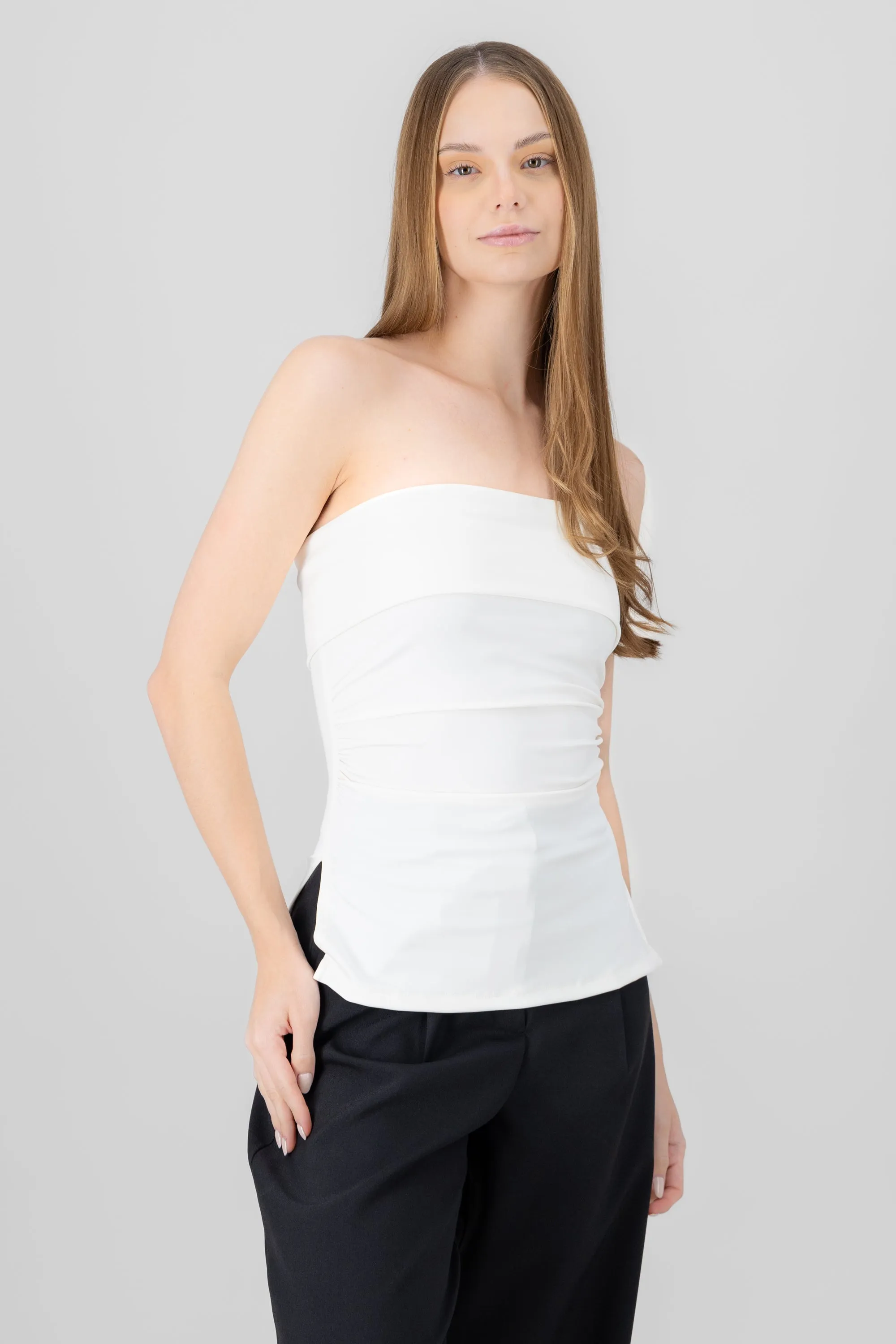 Top tubo con dobles escote Hypsters sold by Shasa