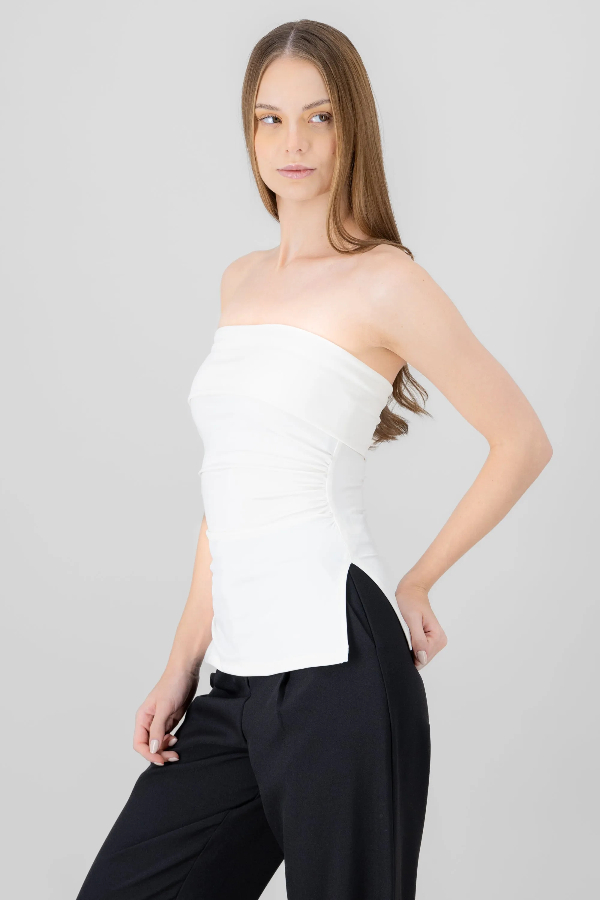 Top tubo con dobles escote Hypsters sold by Shasa product image thumbnail 3