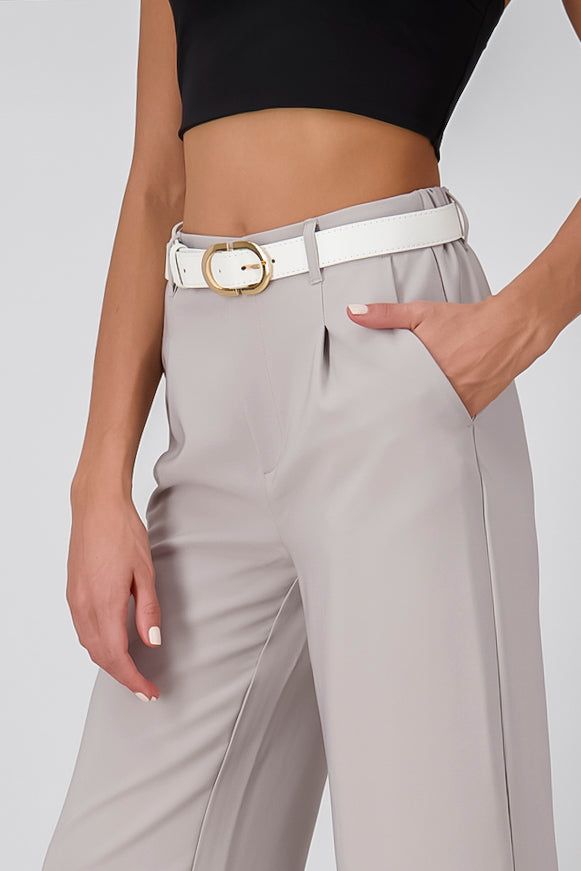 Cinturón sencillo hebilla medios círculos sold by Shasa