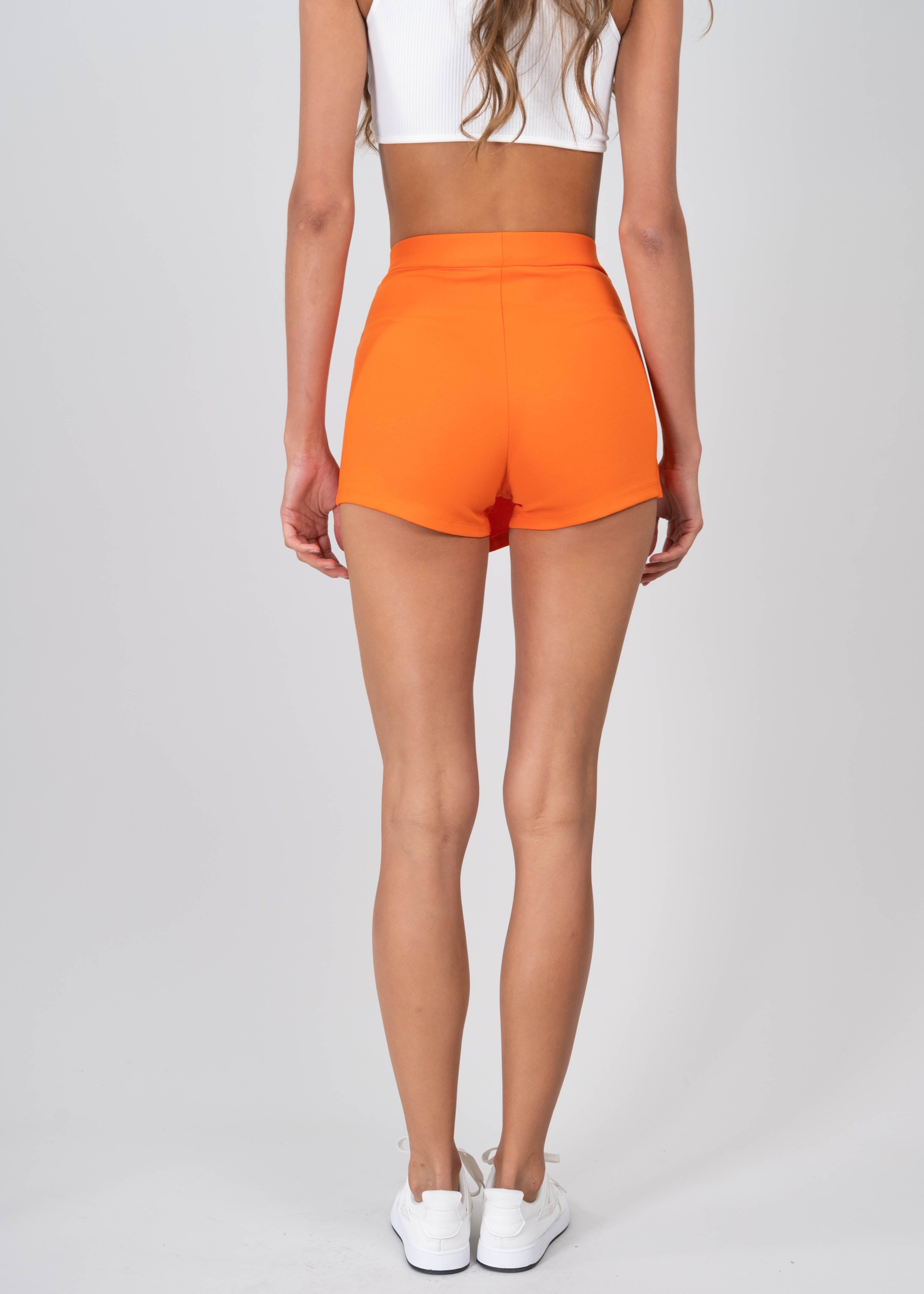 Falda short asimétrico detalle cinta cierre sold by Shasa product image thumbnail 4