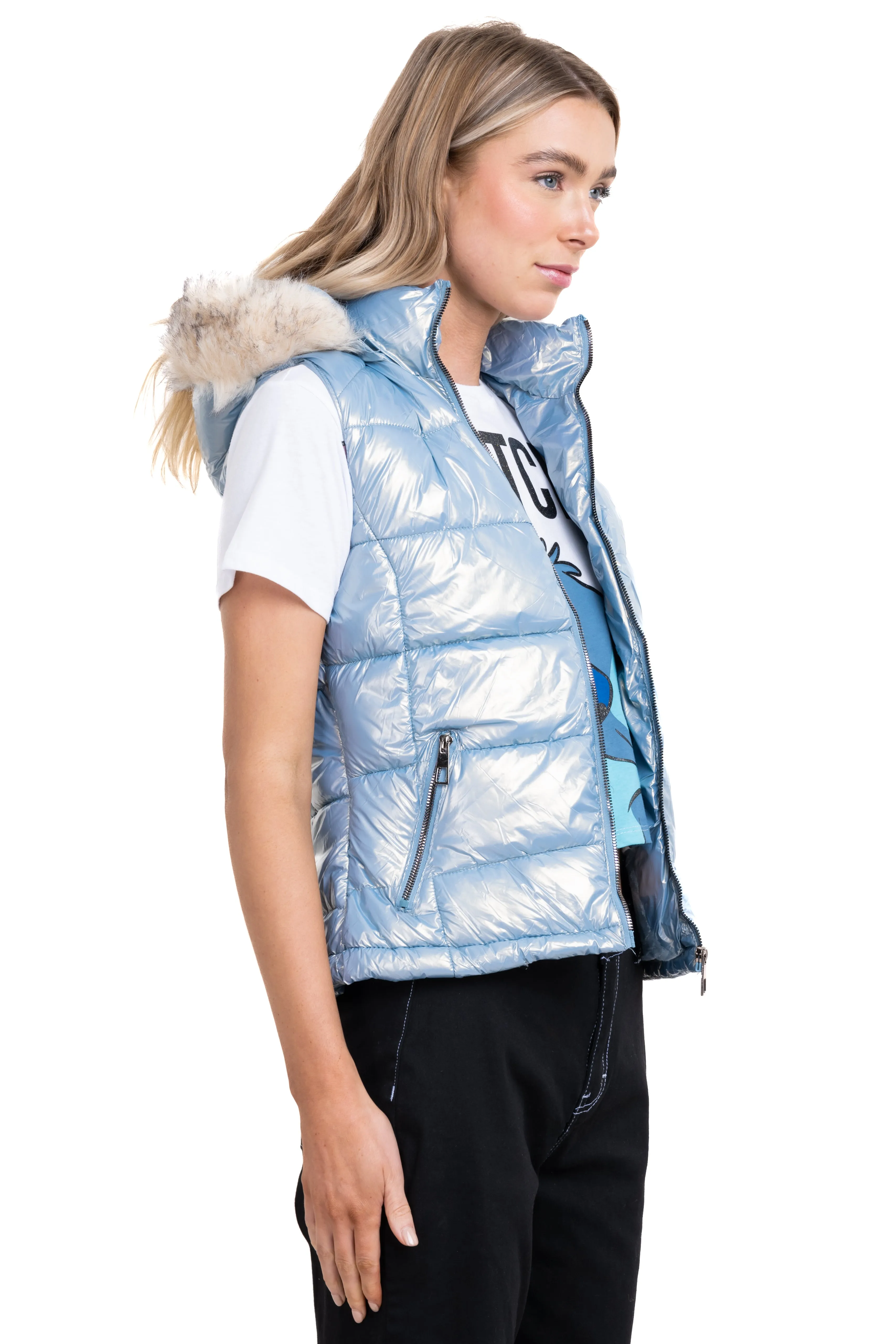 Chaleco metálico gorro peluche sold by Shasa product image thumbnail 3