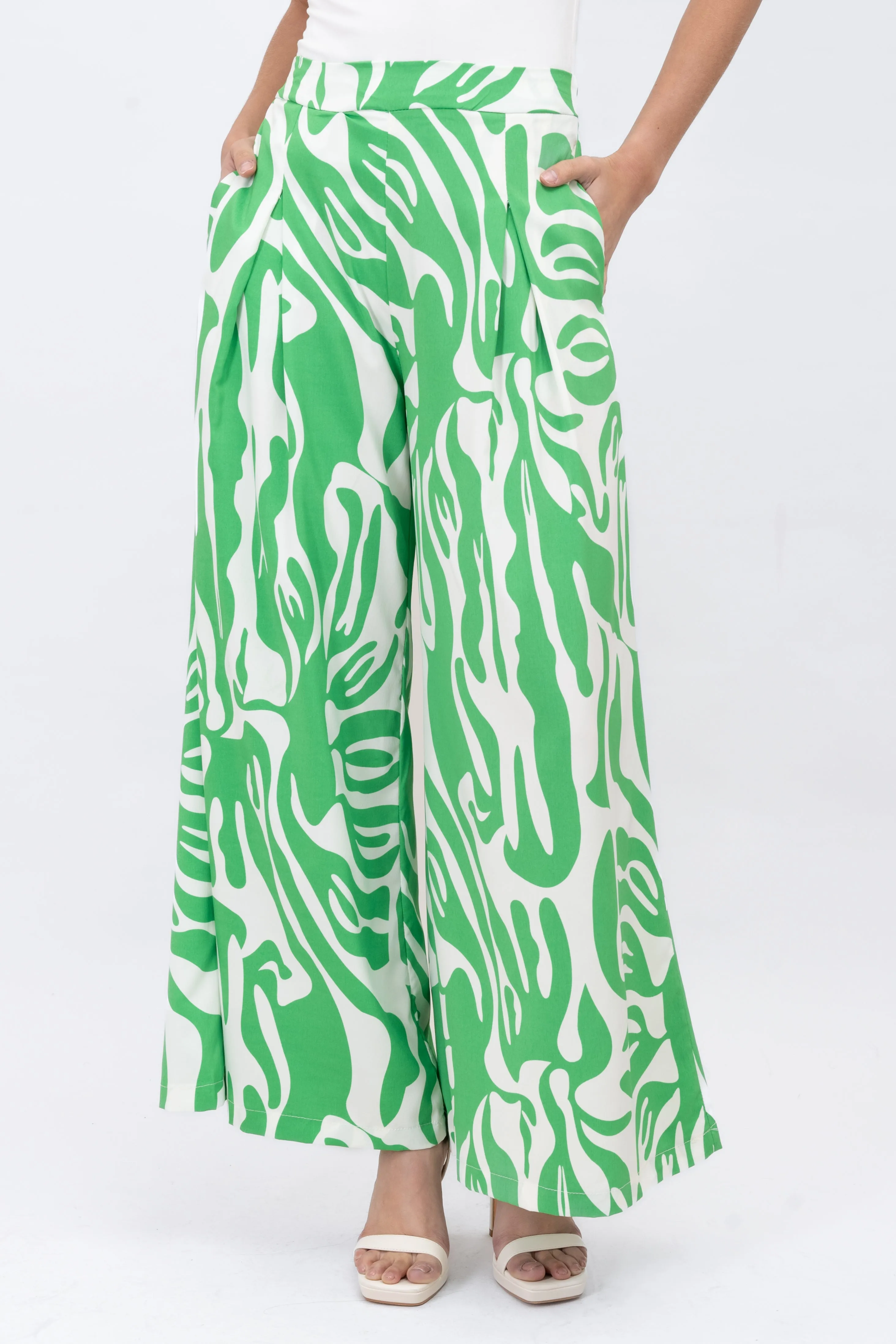 Pantalón amplio animal print sold by Shasa product image thumbnail 2