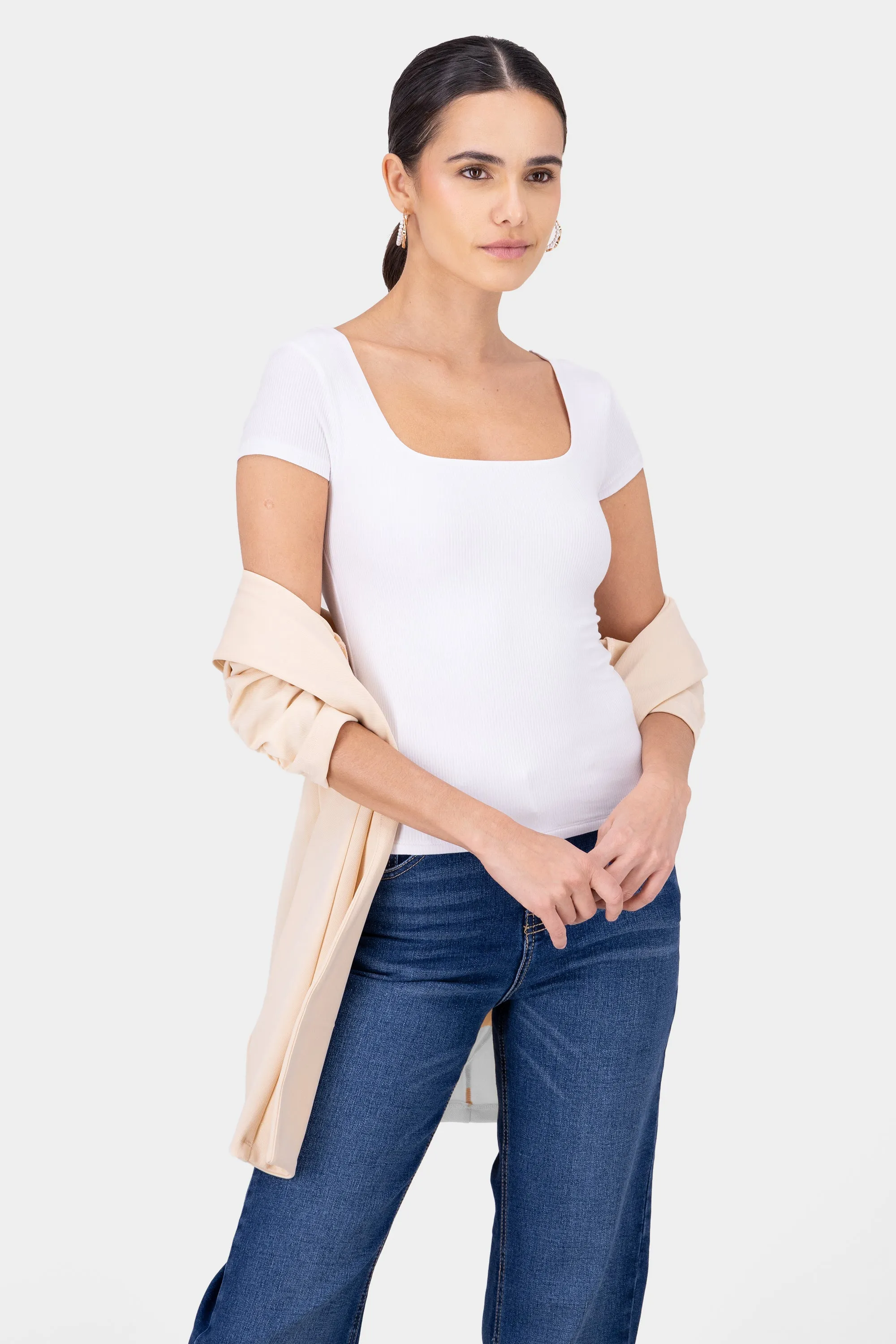 Top escote cuadrado manga corta sold by Shasa