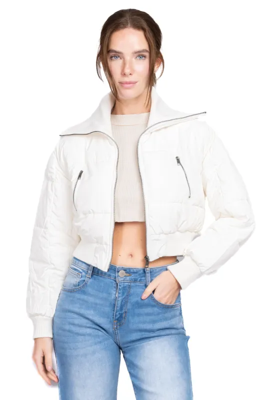 Chamarra Crop Capitonada sold by Shasa