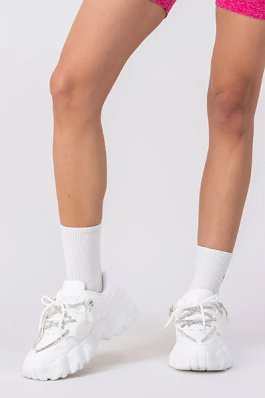 Tenis runner agujetas brillos sold by Shasa