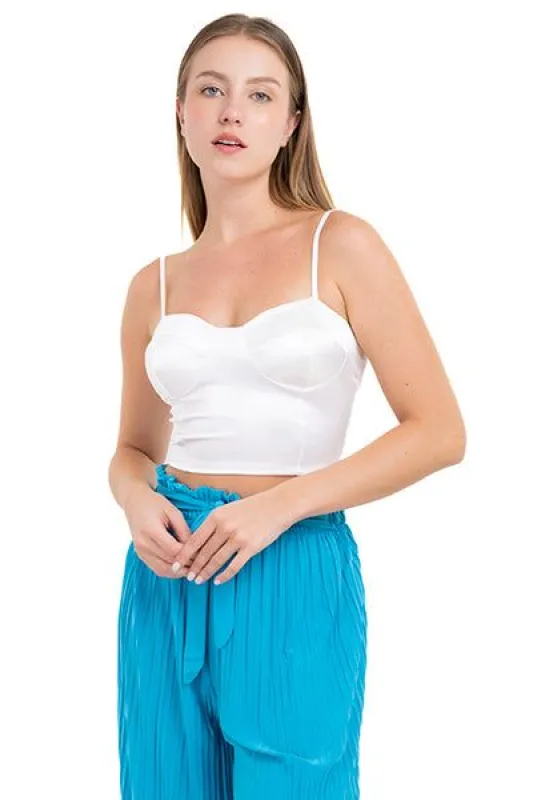 Aretes largos gota brillos sold by Shasa