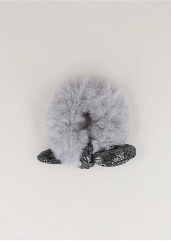 Scrunchie Peluche Moño sold by Shasa