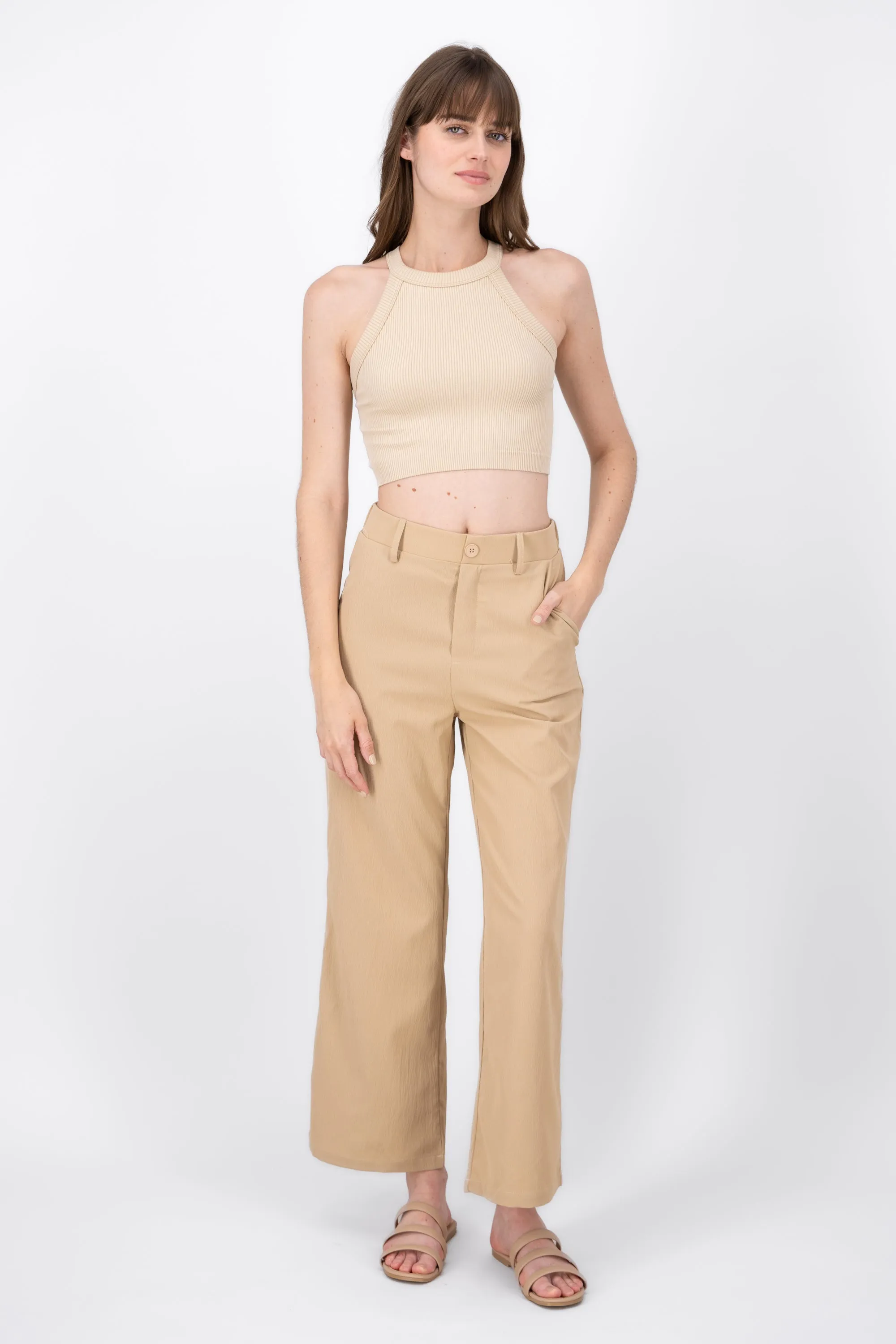 Pantalon Con Textura Wide Leg sold by Shasa
