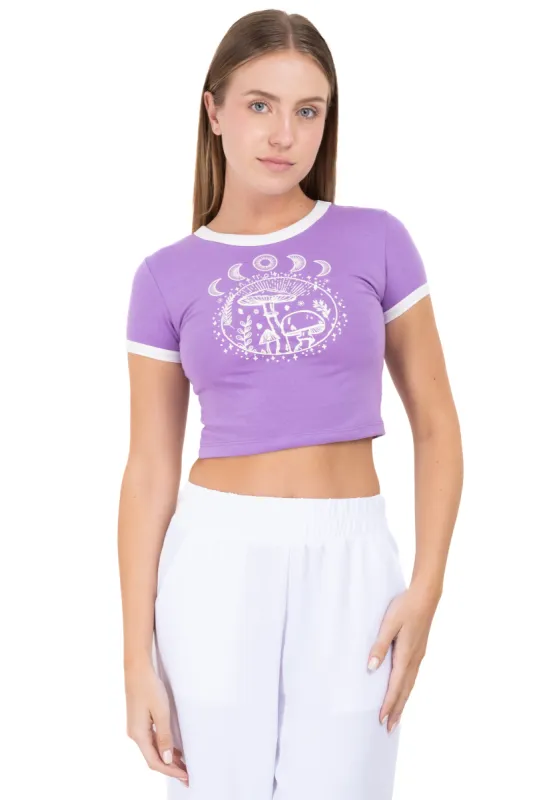Playera Crop Hongos Lunas sold by Shasa