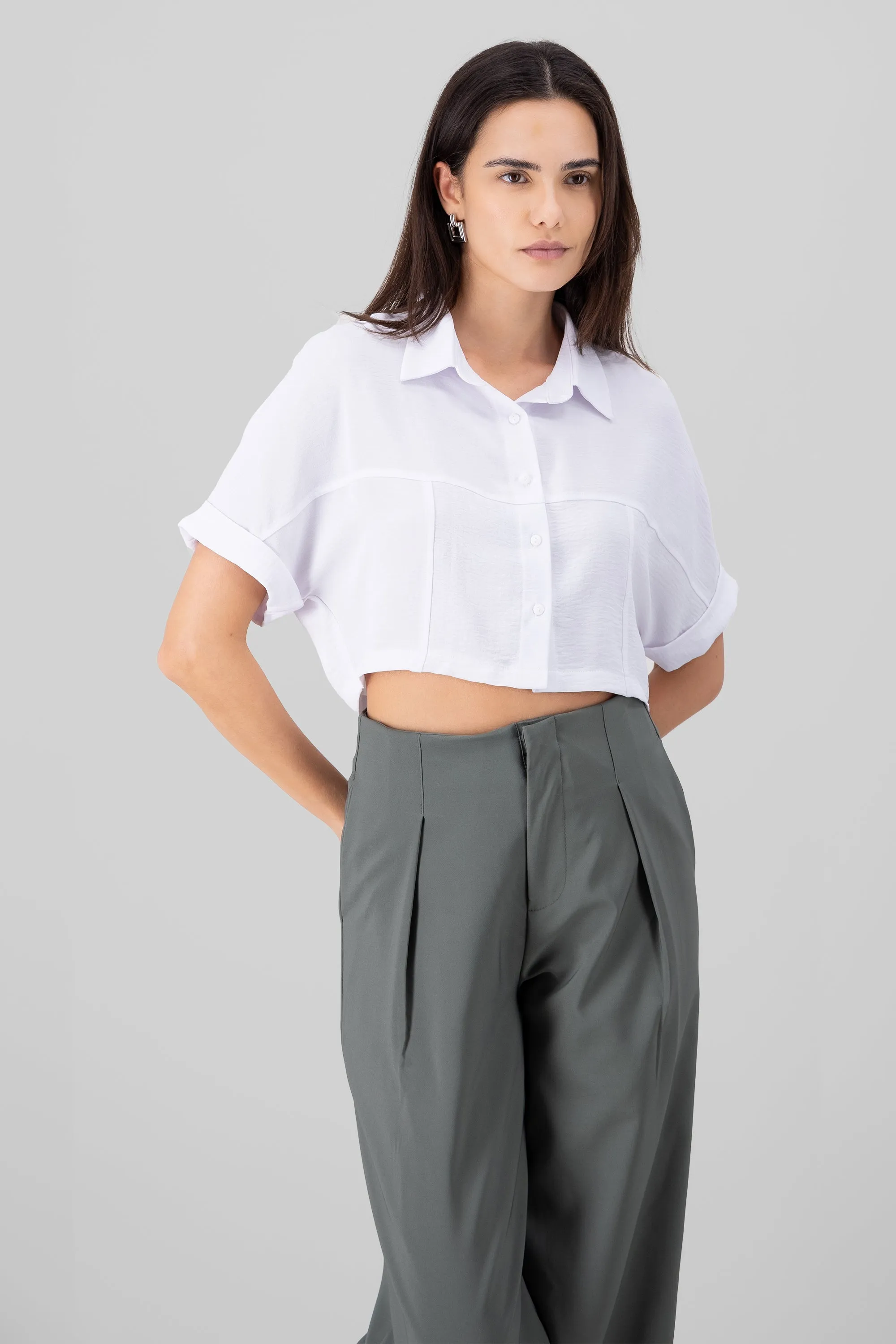 Camisa crop textura sold by Shasa