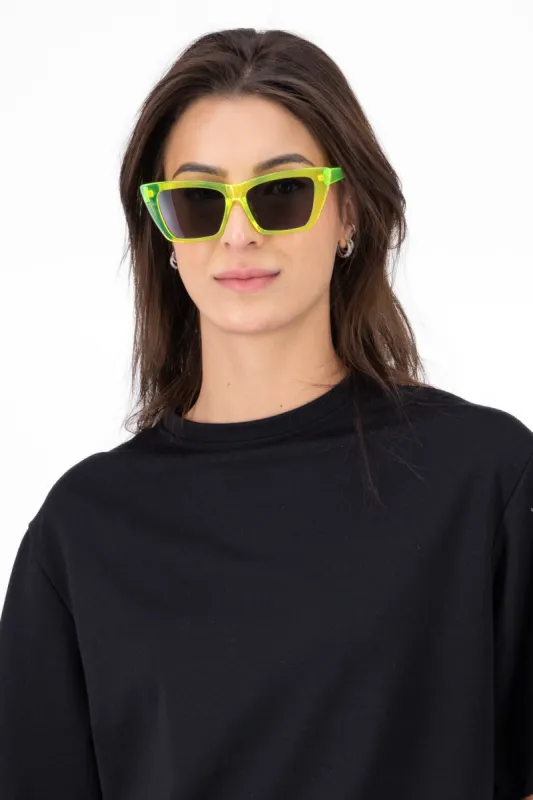 Lentes Cuadrados Puntiagudos sold by Shasa