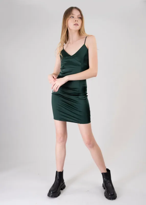 Vestido mini ajustado satín sold by Shasa