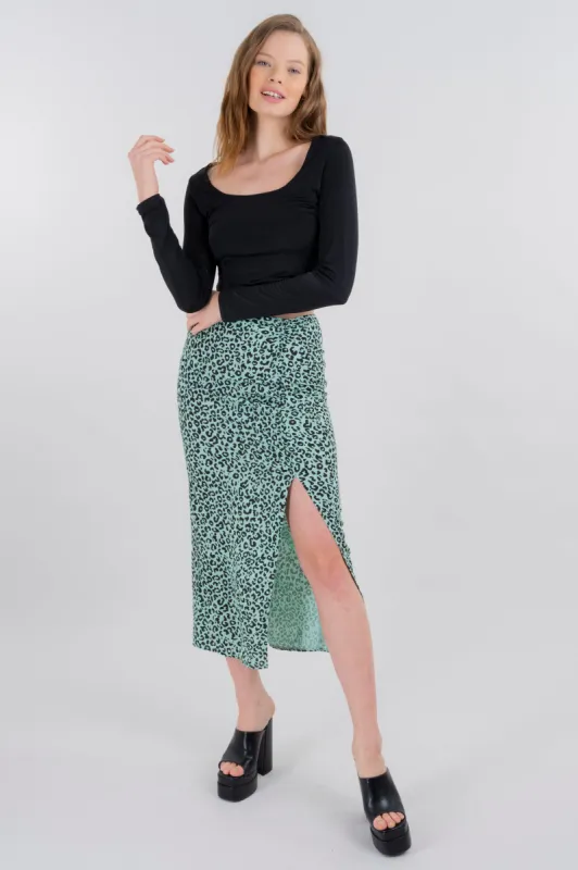 Falda Midi Animal Print Abertura Pierna sold by Shasa