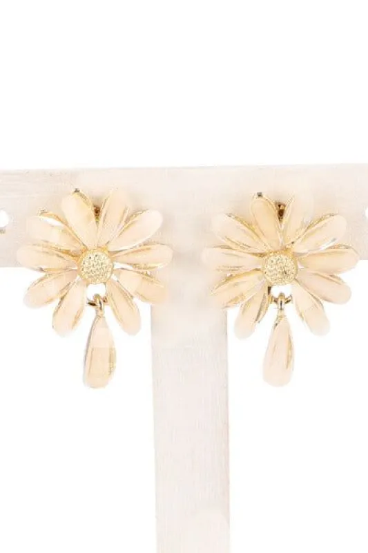 Aretes studs flor gota sold by Shasa