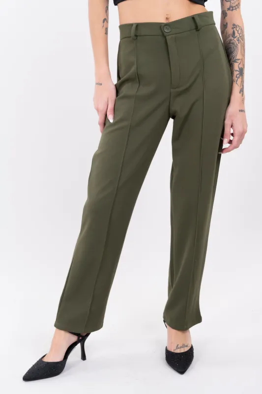 Pantalón Corto Capri sold by Shasa