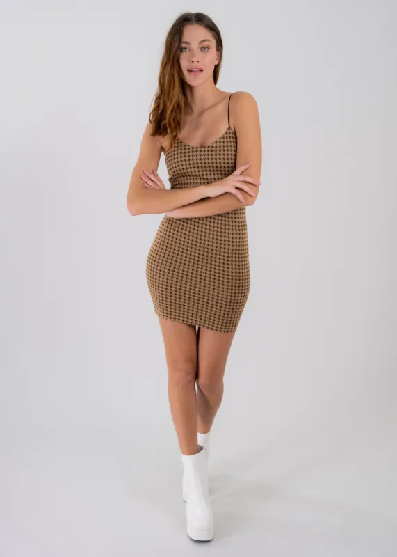 Vestido mini tirantes pata gallo sold by Shasa