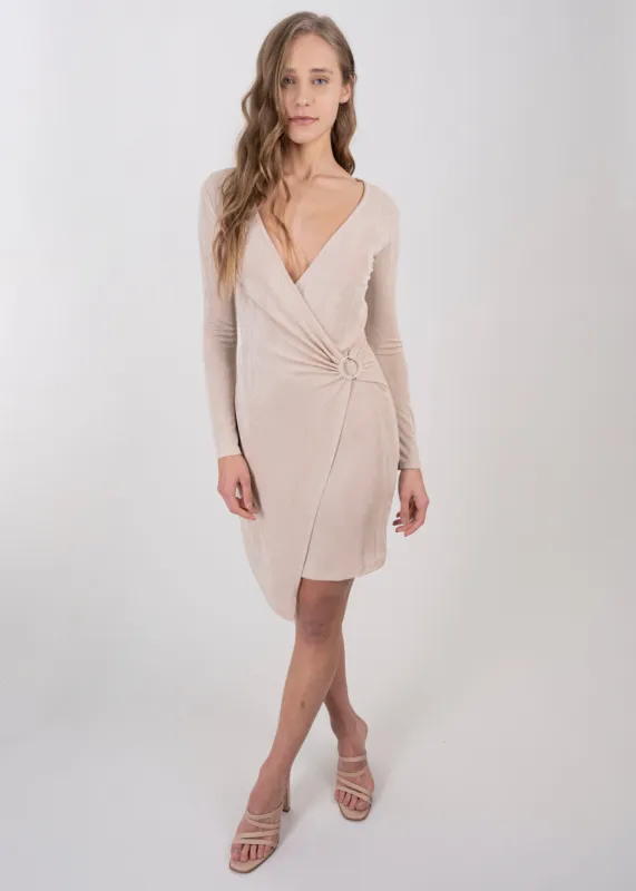 Vestido midi cruzado argolla sold by Shasa