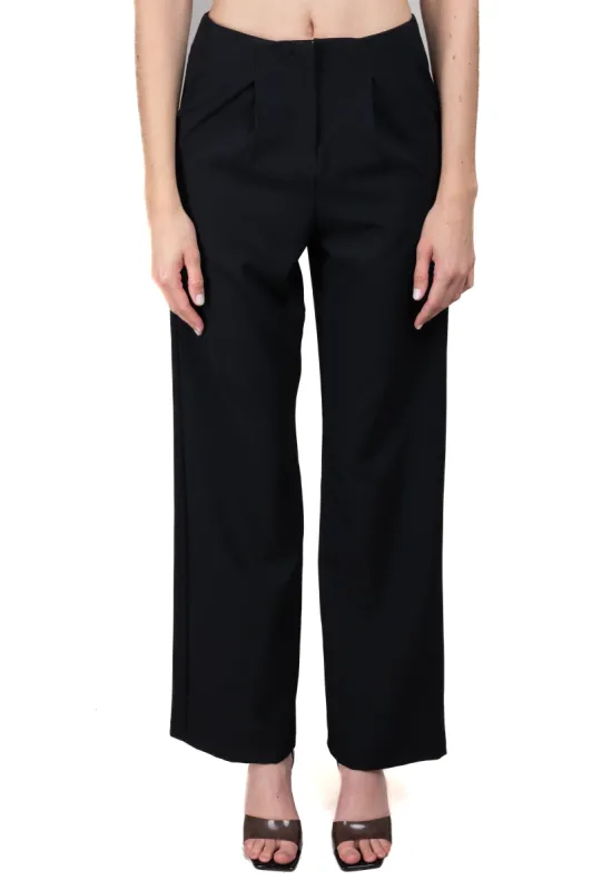 Pantalón pierna recta pinzas sold by Shasa