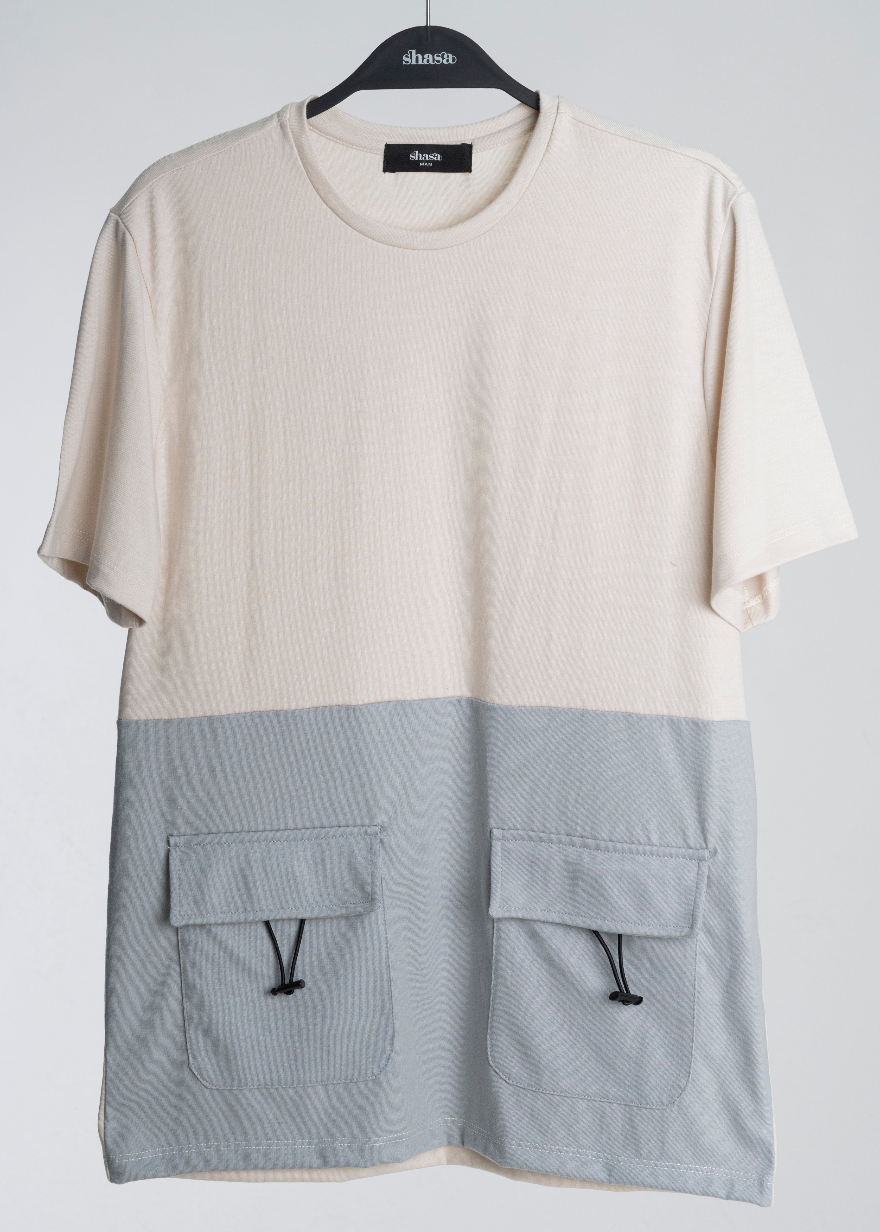 Playera bicolor bolsas cargo sold by Shasa