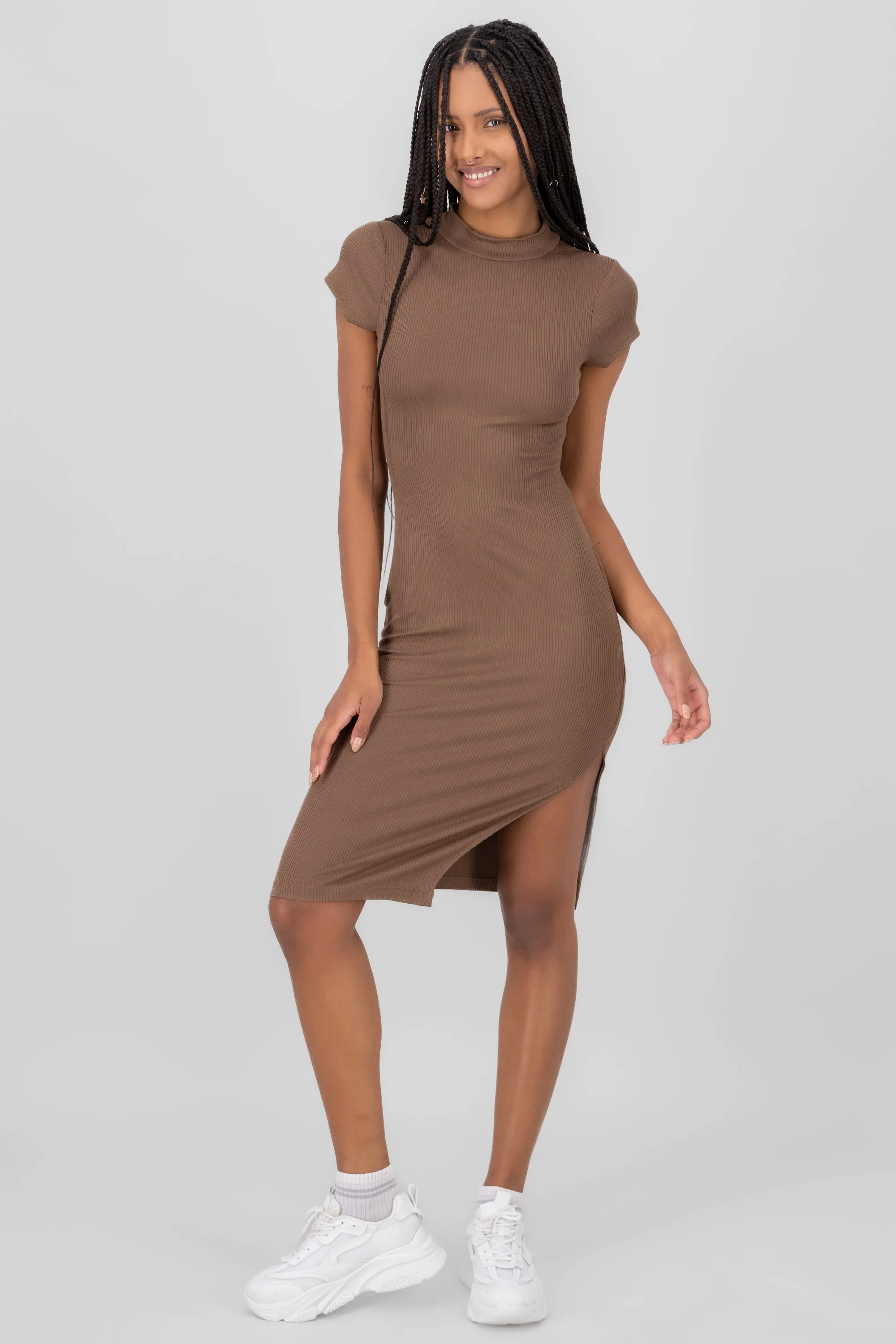 Vestido midi ajustado manga corta sold by Shasa product image thumbnail 2