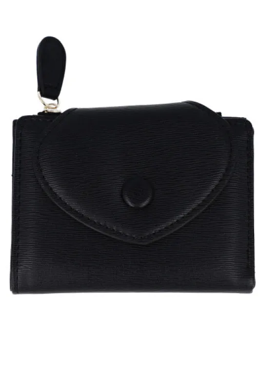 Cartera efecto piel solapa sold by Shasa