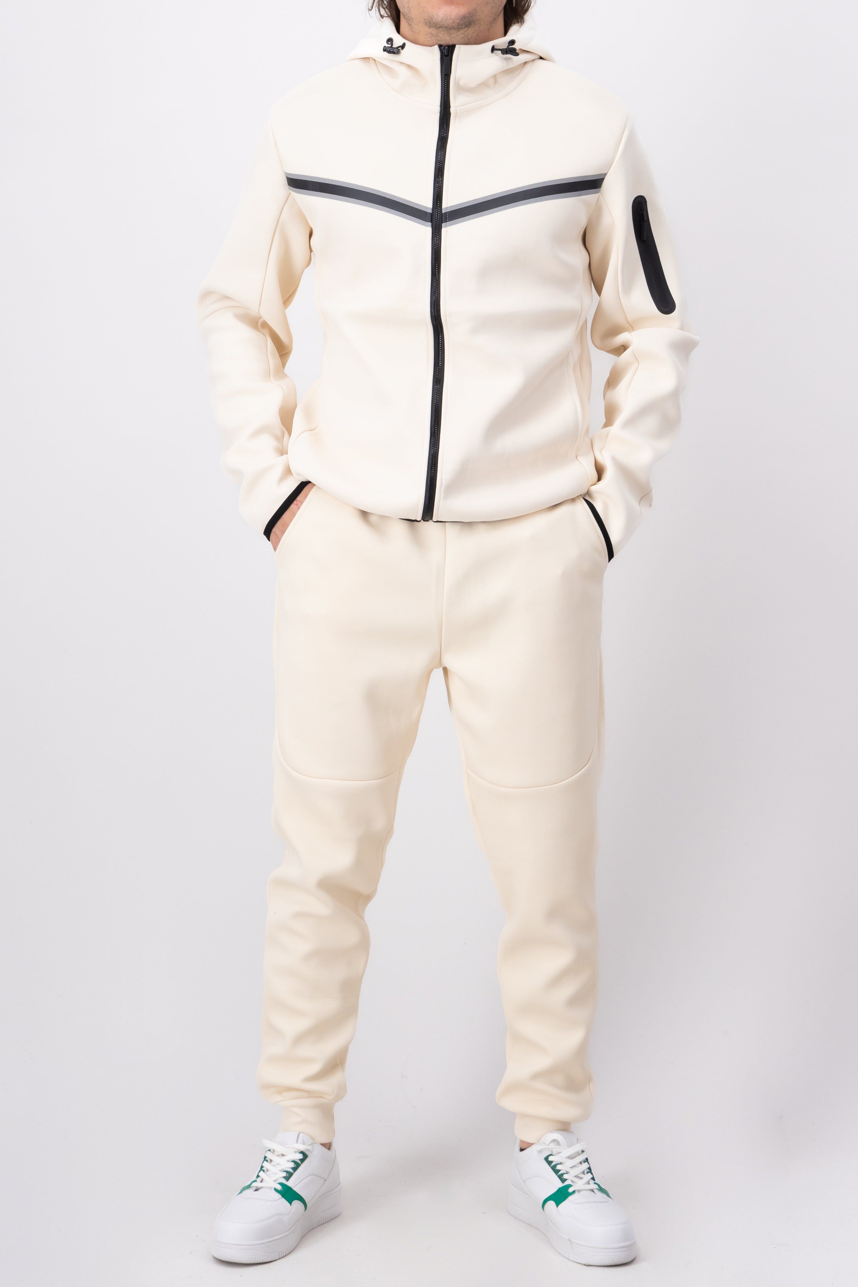 Jogger cintas costura sold by Shasa