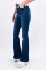 Jeans Flared Ligeramente Deslavados sold by Shasa