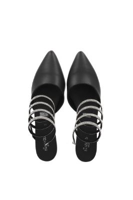 Flat Serpiente Brillos sold by Shasa