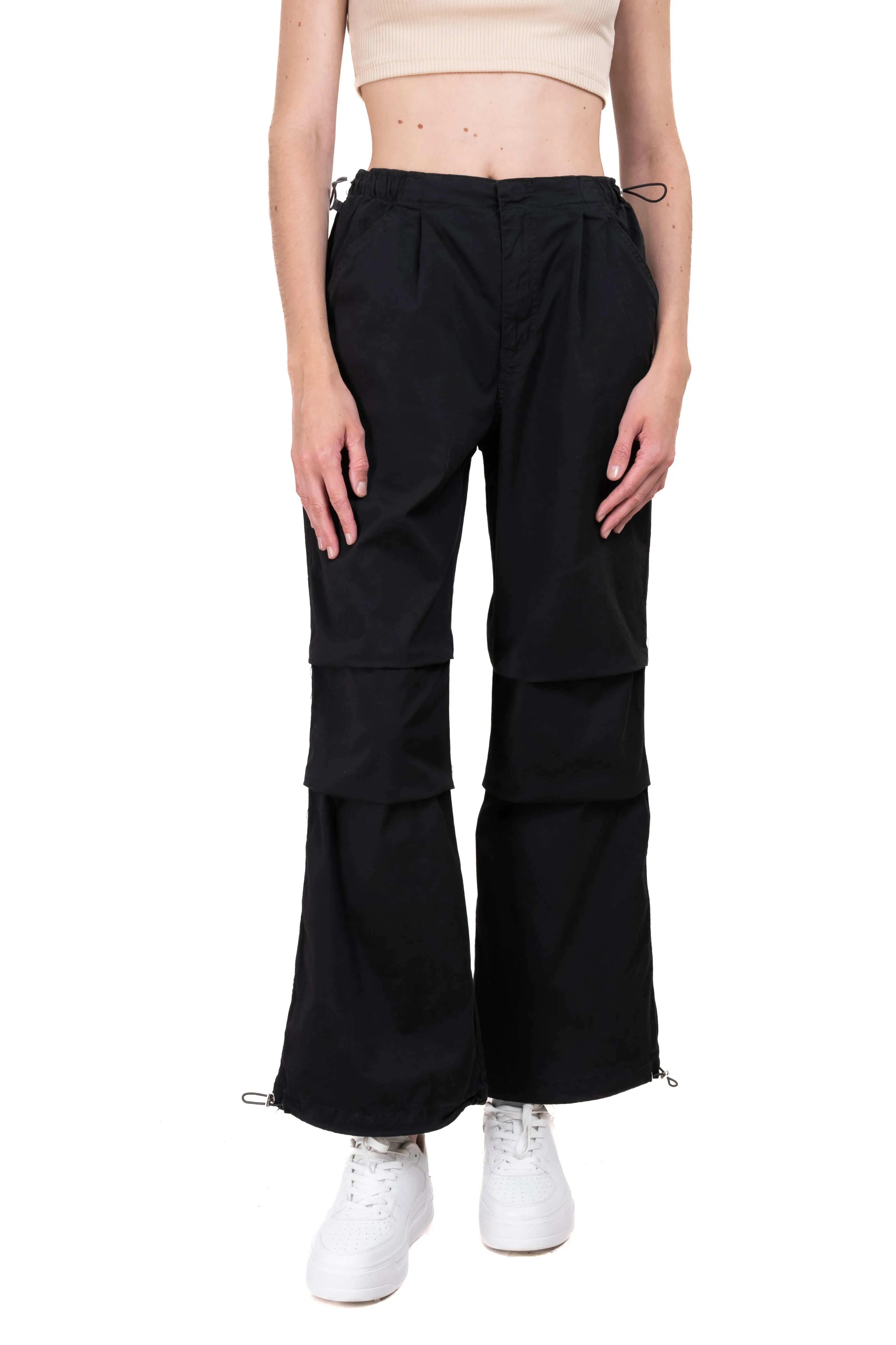 Pantalón parachute monocolor sold by Shasa