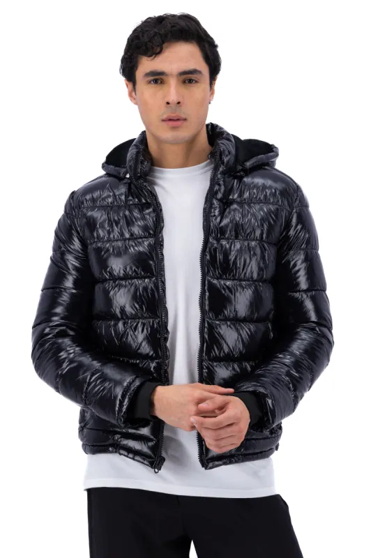 Chamarra detalle charol sold by Shasa