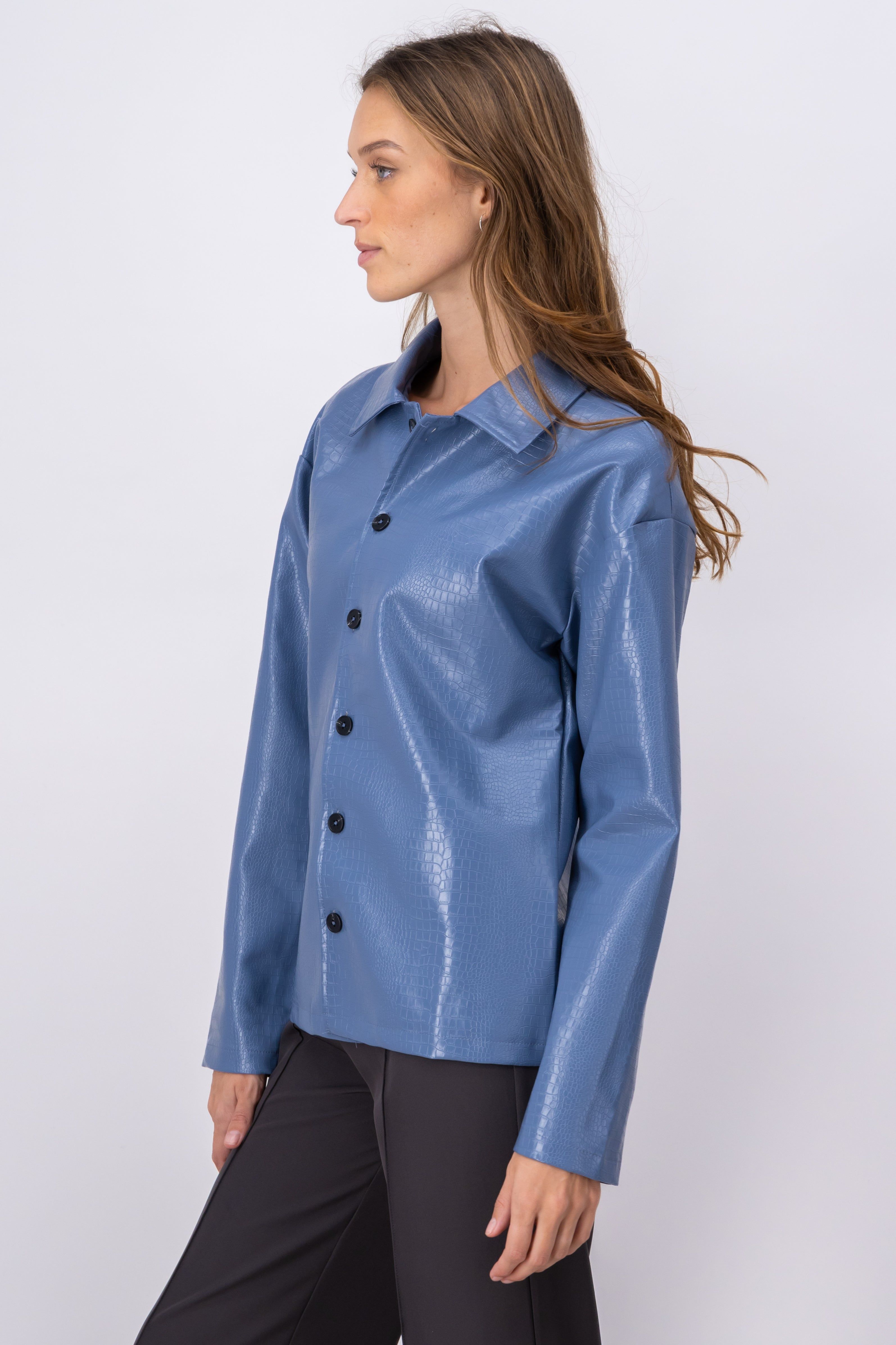 Chamarra efecto piel textura croco sold by Shasa product image thumbnail 3