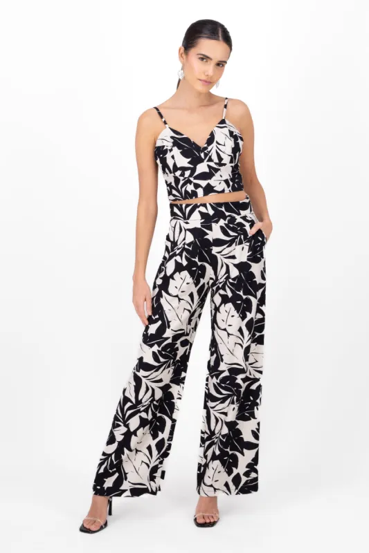 PANTALON AMPLIO ESTAMPADO sold by Shasa