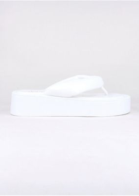 Sandalias plataforma pata gallo sold by Shasa