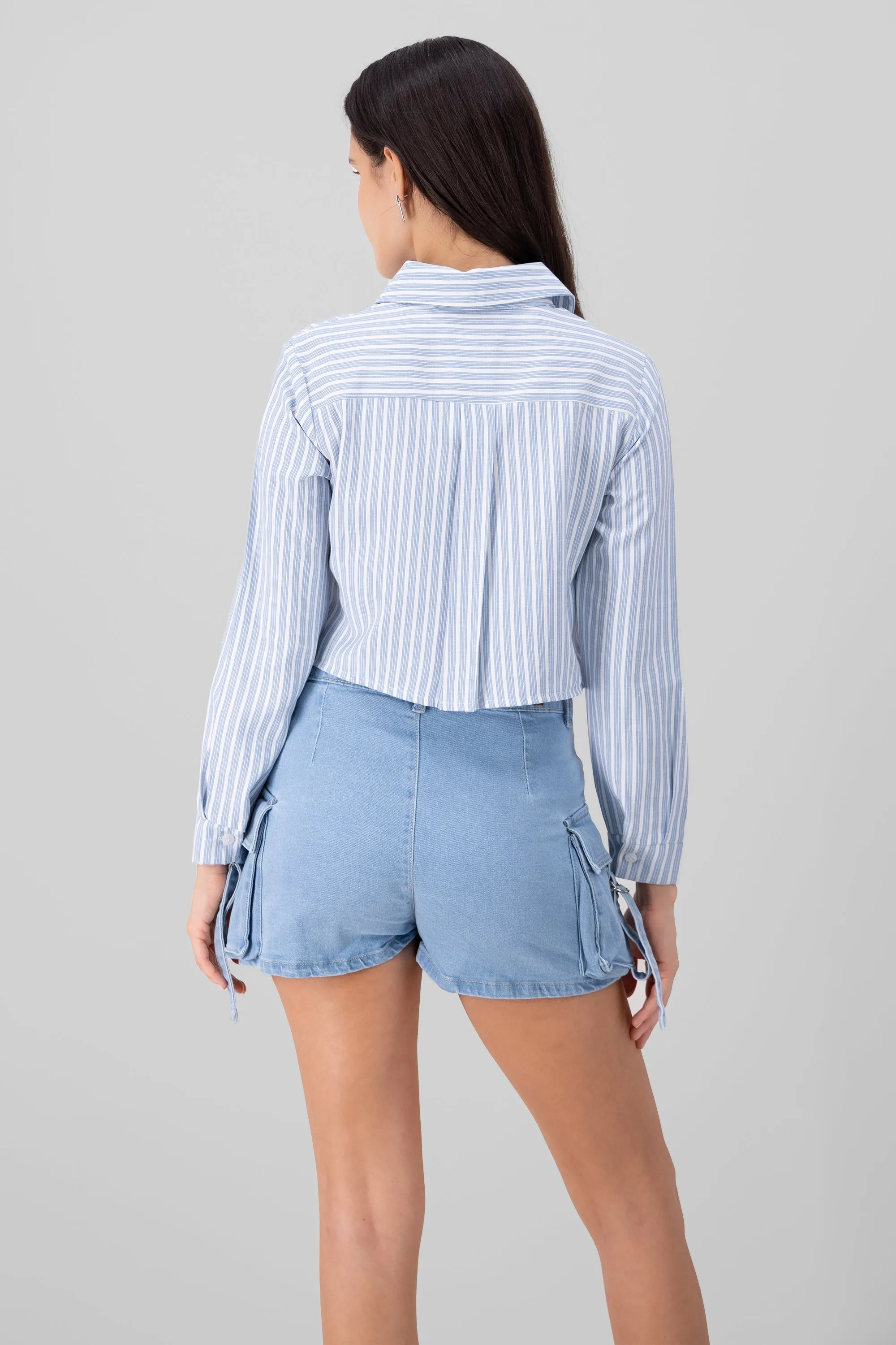 Camisa crop detalle doble bolsa sold by Shasa product image thumbnail 4