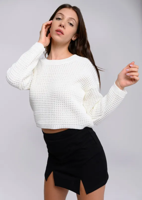 Suéter tejido corto sold by Shasa