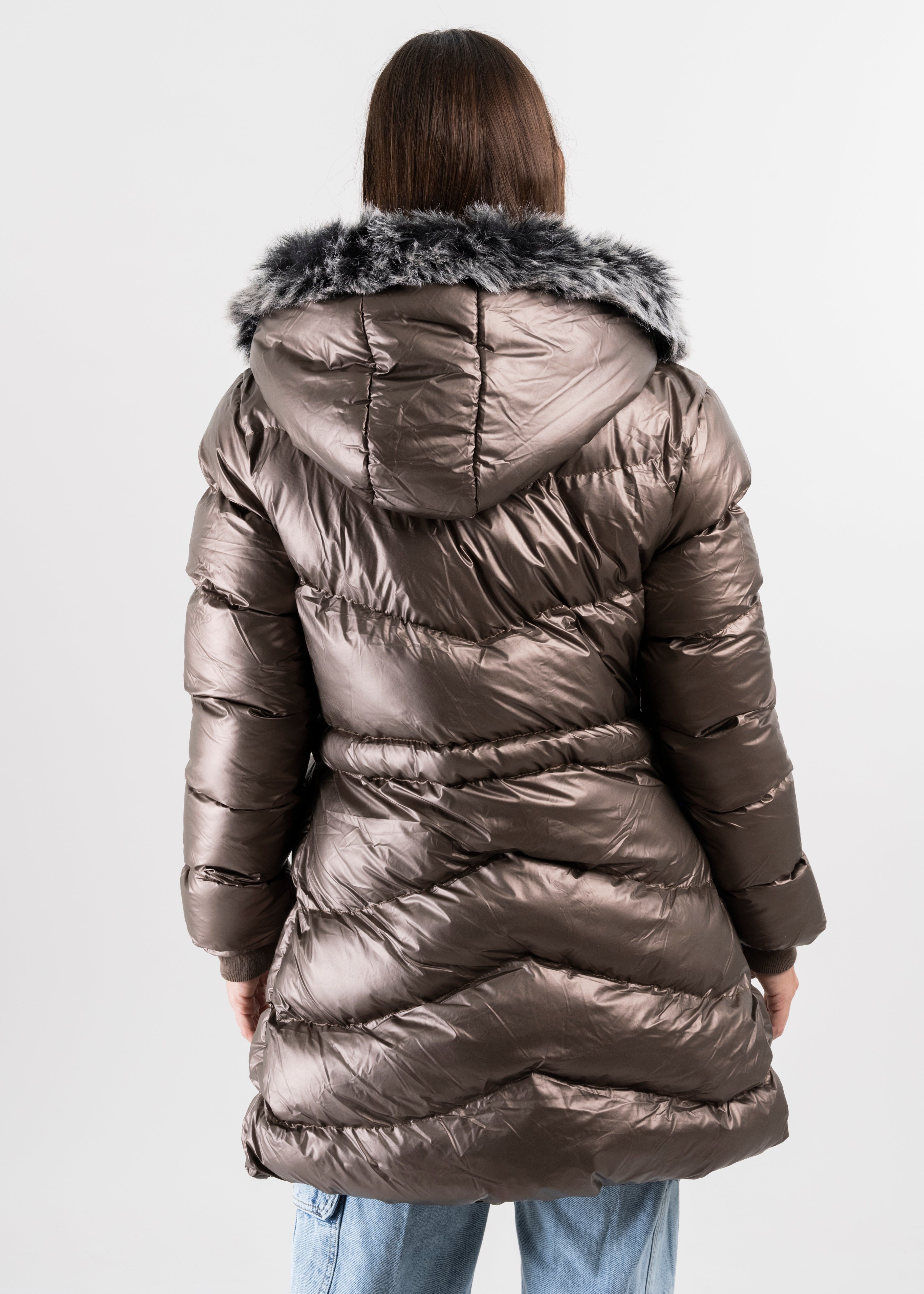 Chamarra capitonada metálica sold by Shasa product image thumbnail 4