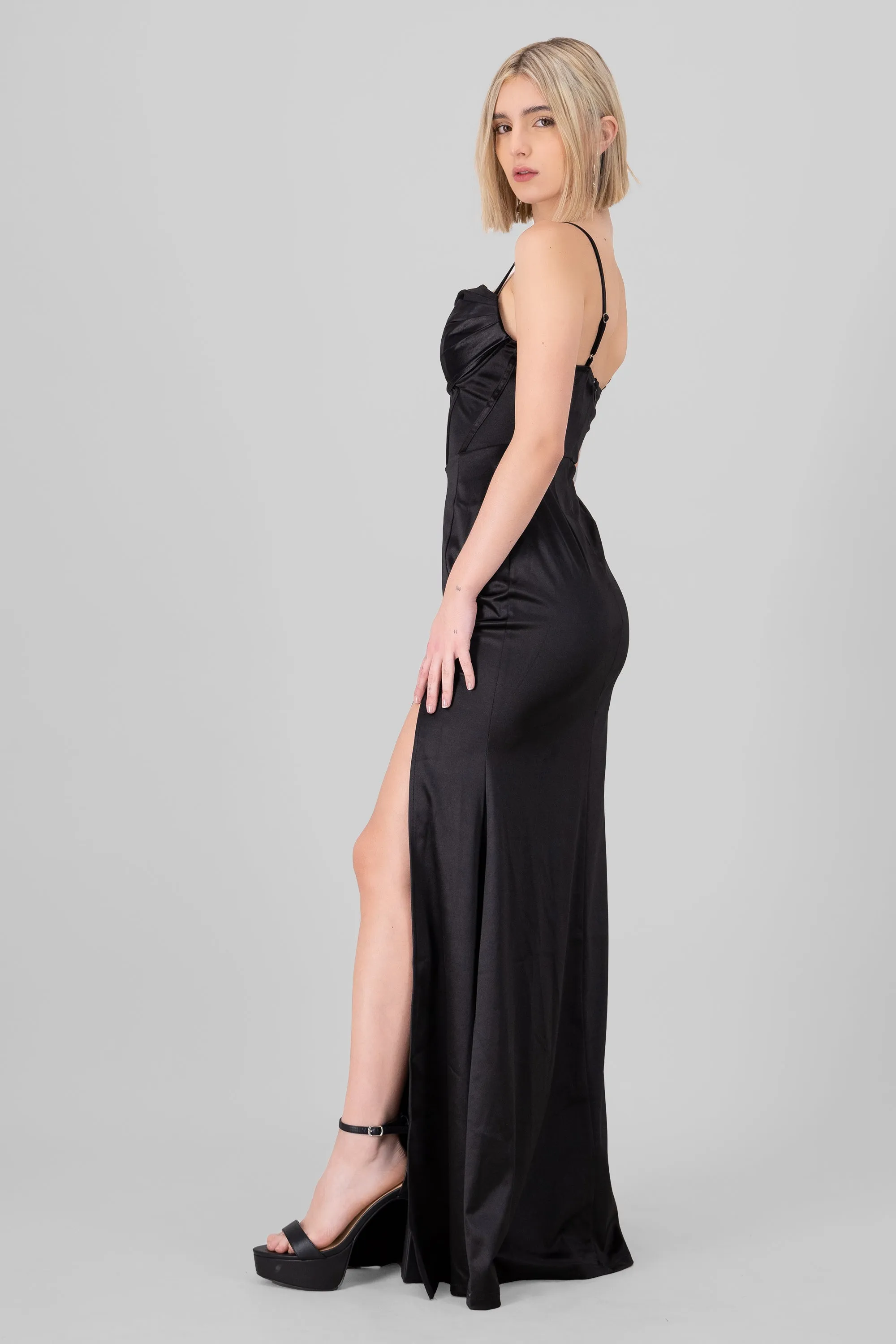 Vestido maxi escote cascada sold by Shasa product image thumbnail 3