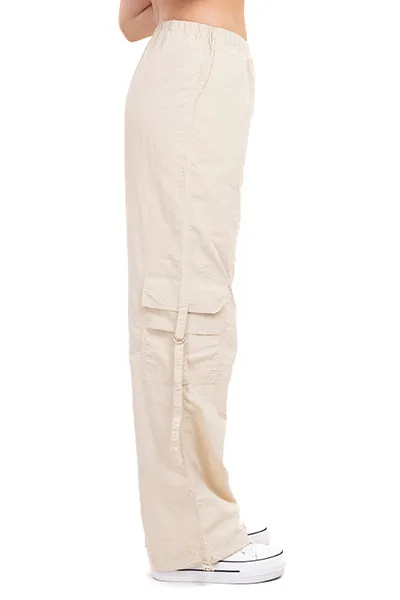 Pantalón parachute multi bolsas sold by Shasa product image thumbnail 3