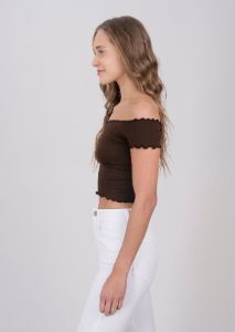 Top acanalado hombros descubiertos sold by Shasa