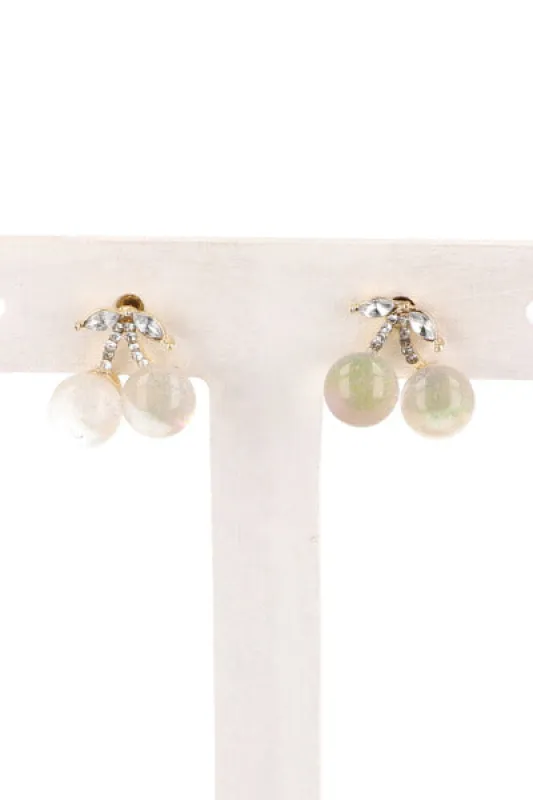 Aretes Studs Cereza sold by Shasa