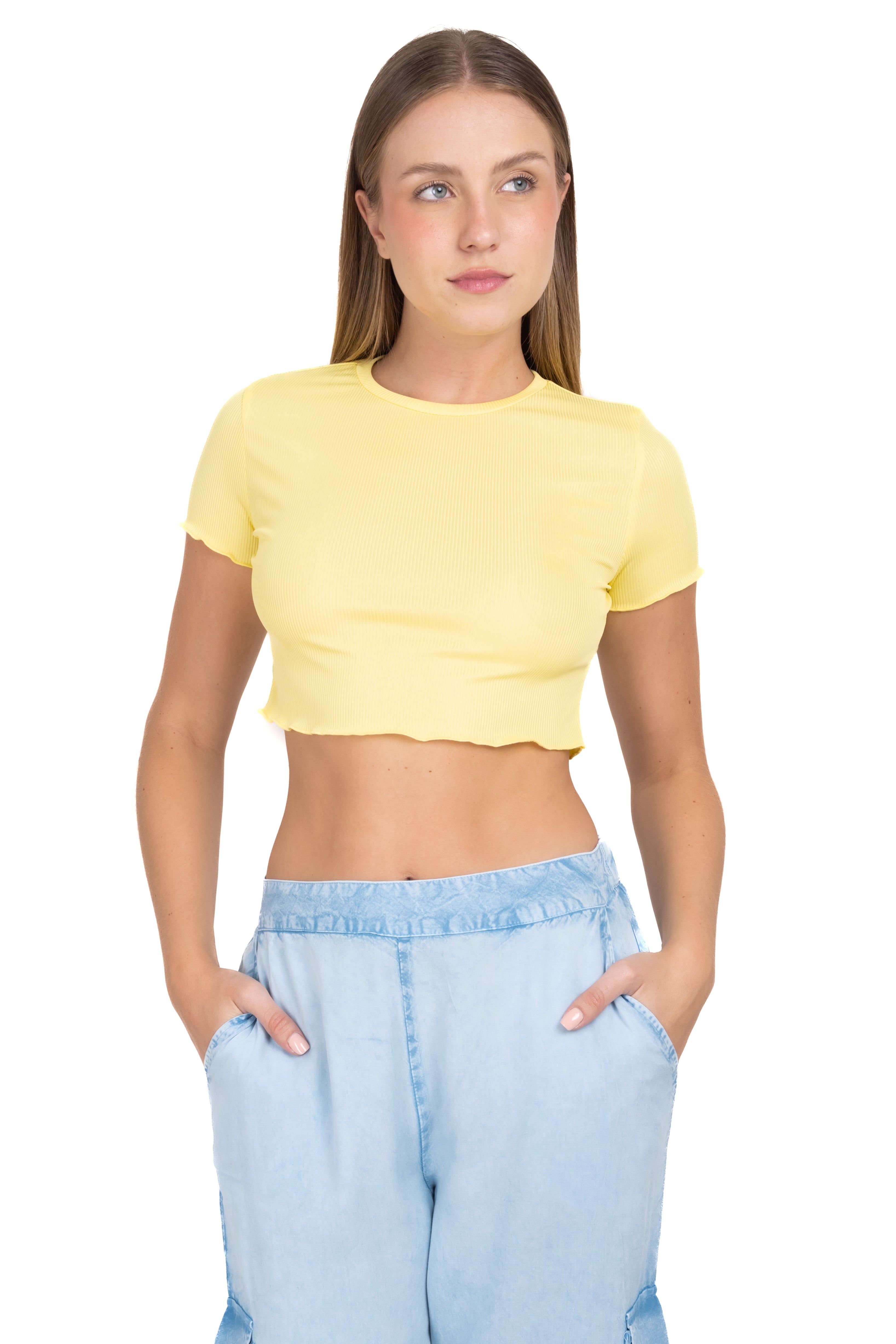 Crop top manga corta sold by Shasa product image thumbnail 2