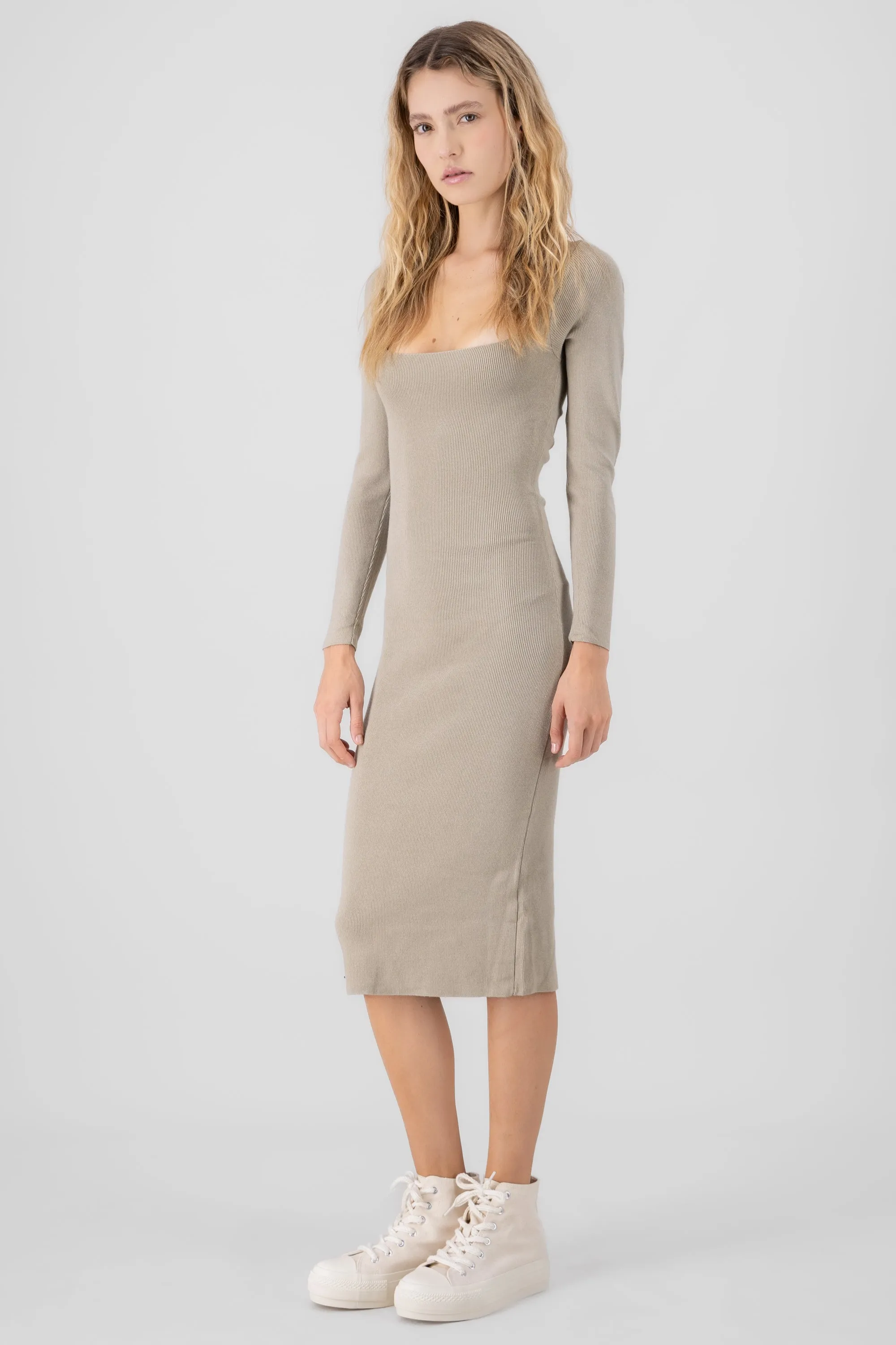 Vestido tejido escote cuadrado manga larga sold by Shasa product image thumbnail 3